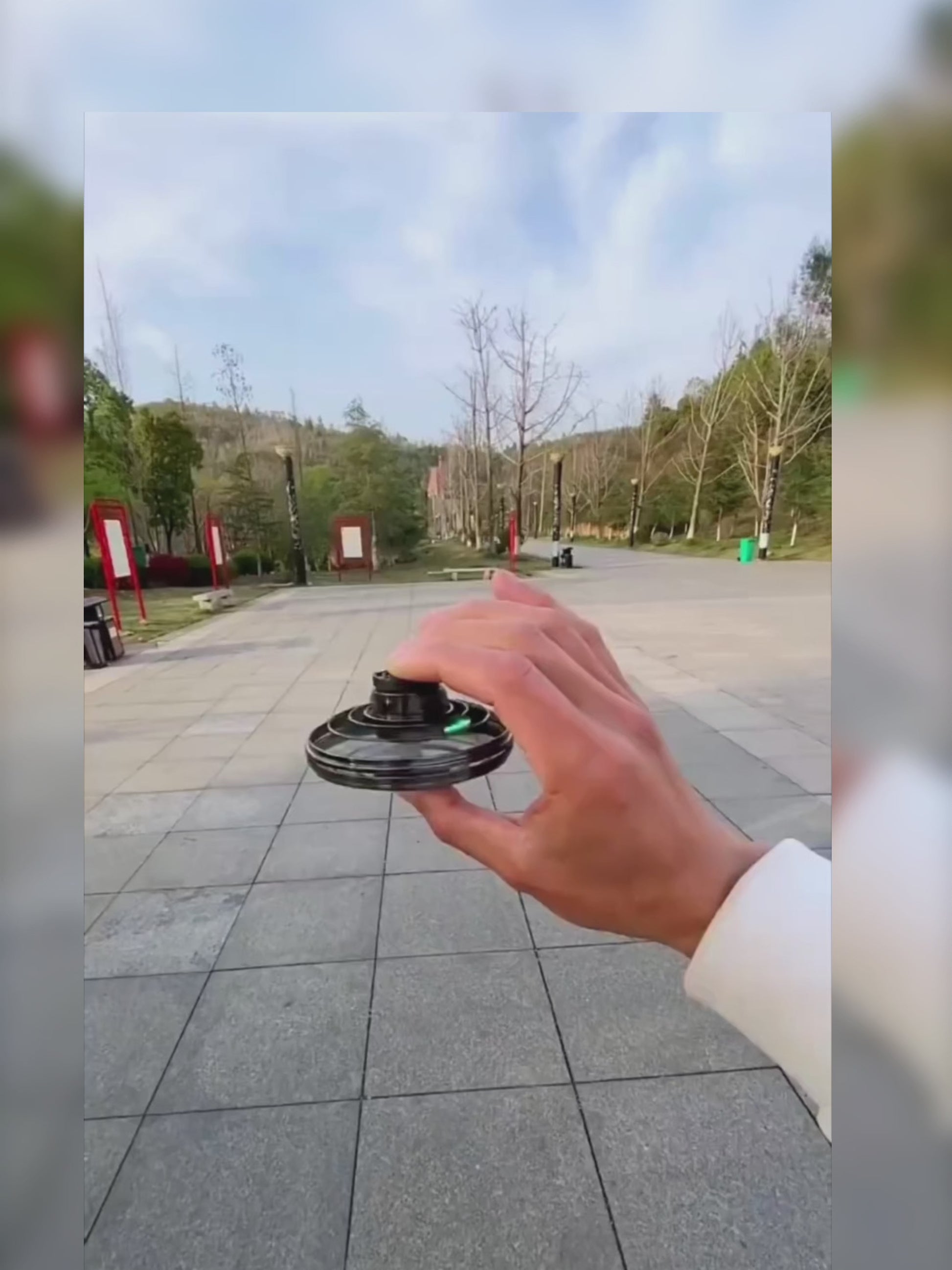 Magic Flying UFO